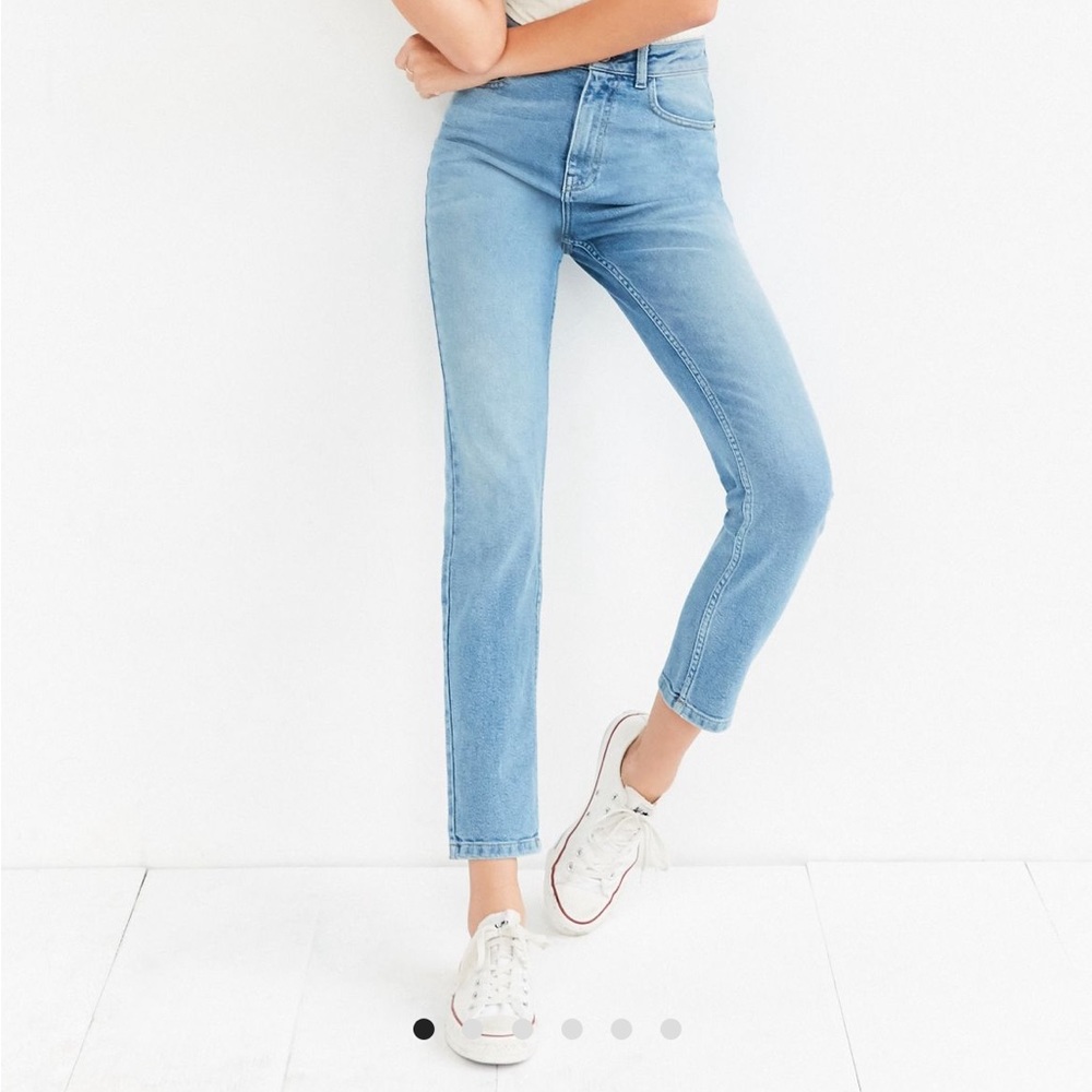 BDG Women’s Girlfriend High-Rise Cropped Jeans - Size 27